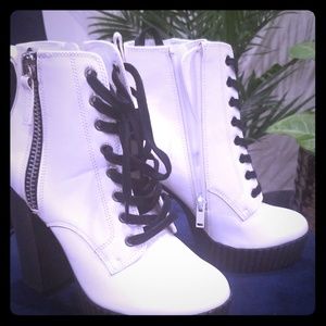 Women's boots